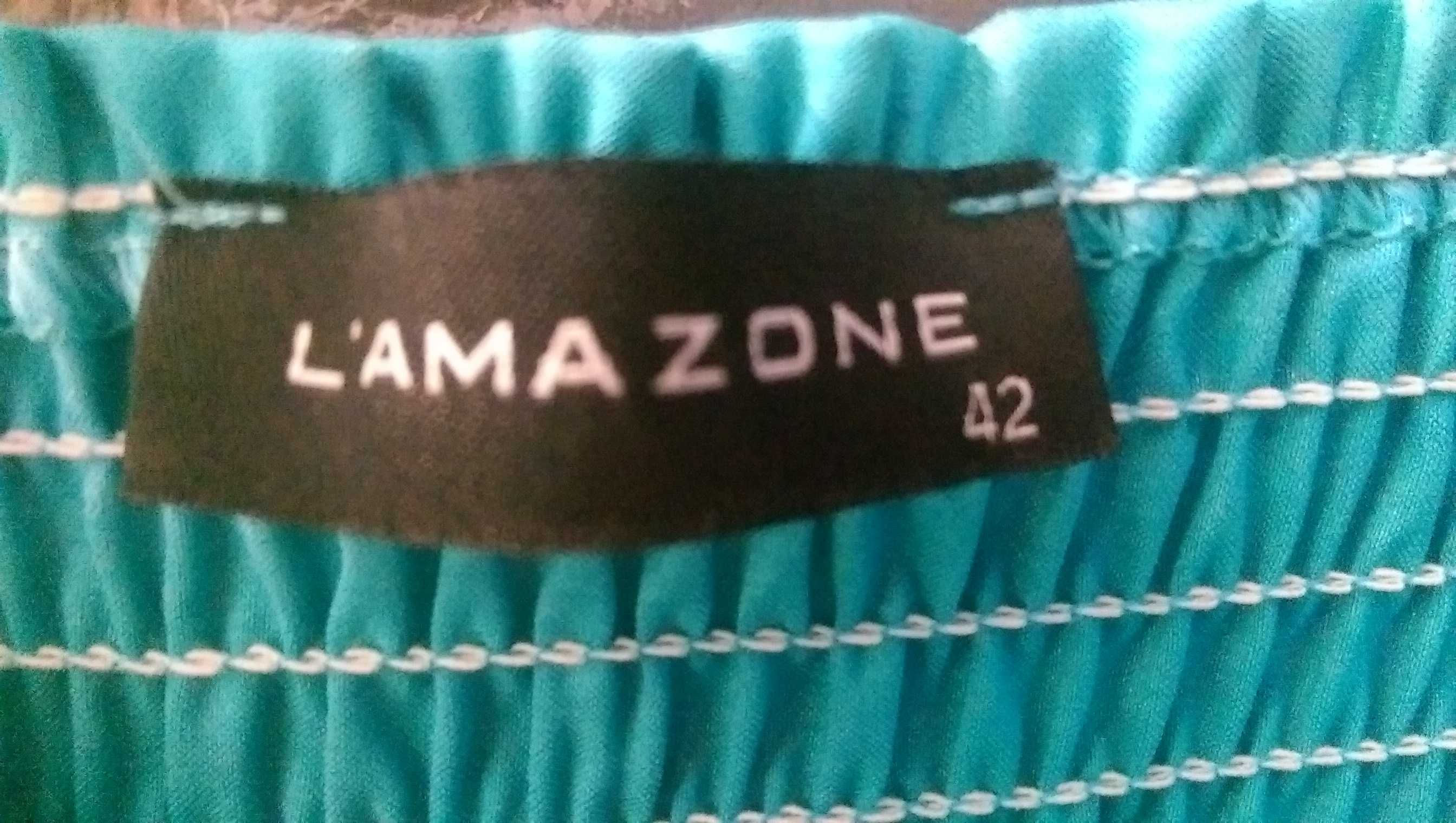 Бирюзовое платье фирмы Lamazone
