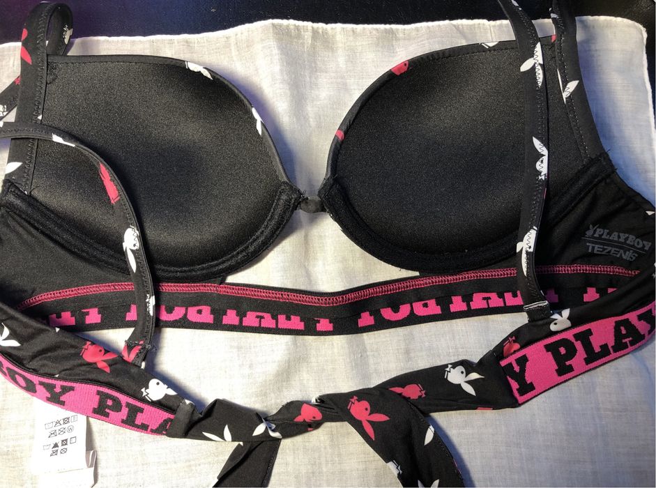 Sutiã de biquíni da Tezenis edição da Playboy nunca usado.