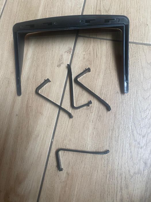 GPS de camião ou carro novo dentro de caixa