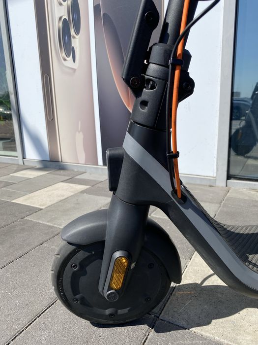 Електросамокат Segway-Ninebot E2 Plus E