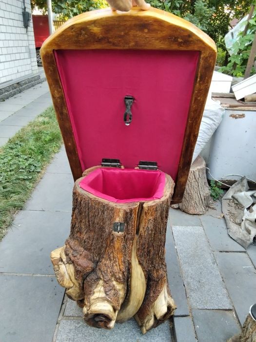 Стіл ручної роботи