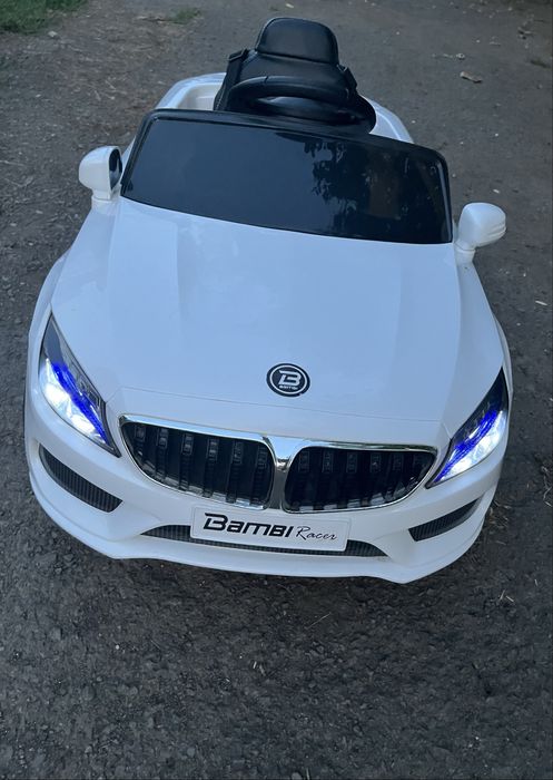 Дитячий автомобіль