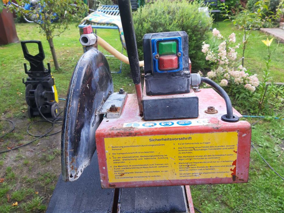 Maszyna do cięcia płytek ,gresu  Zuber