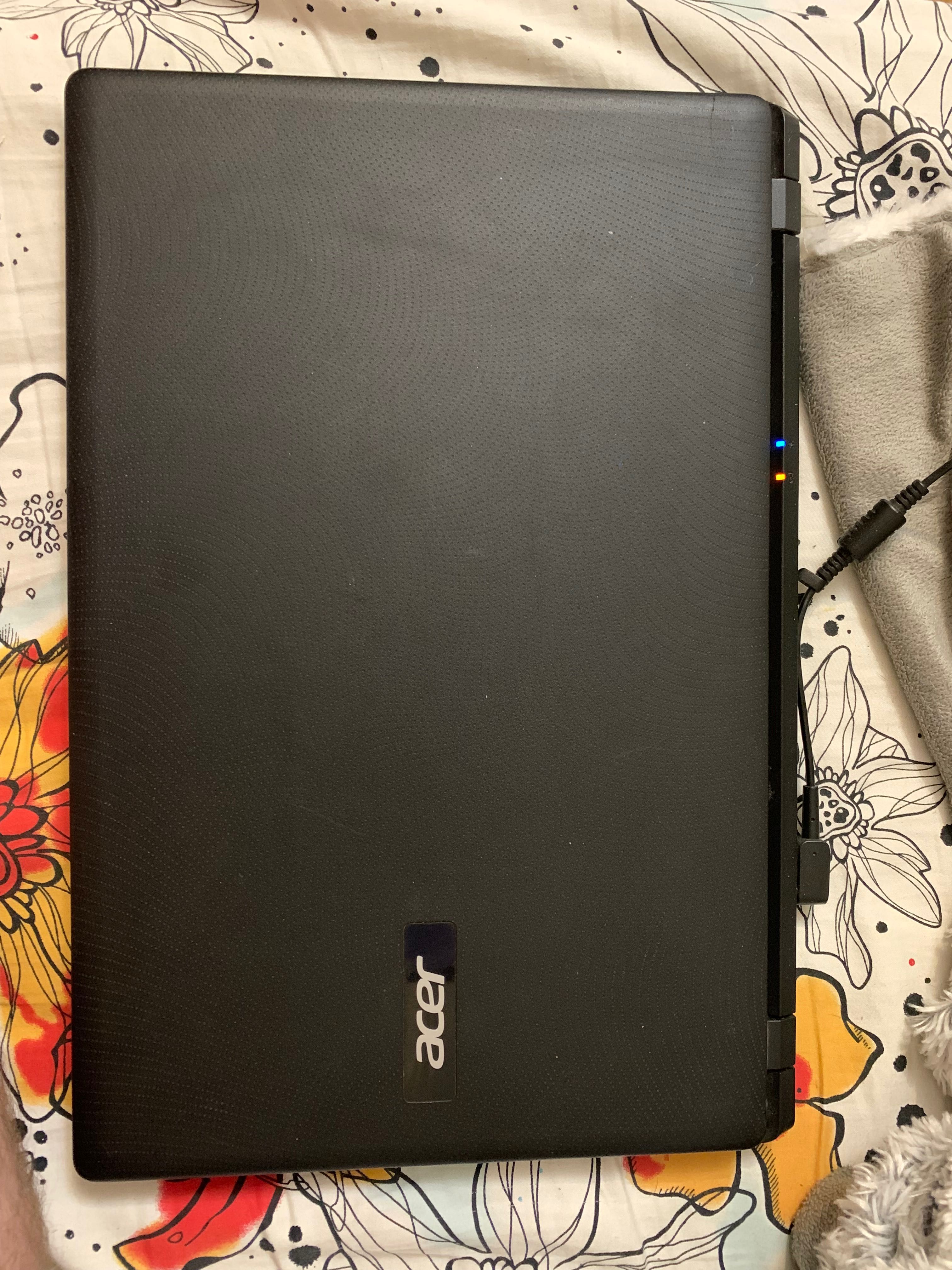 Acer ES1-522 3gb/500gb Radeon R2 Chrome OS