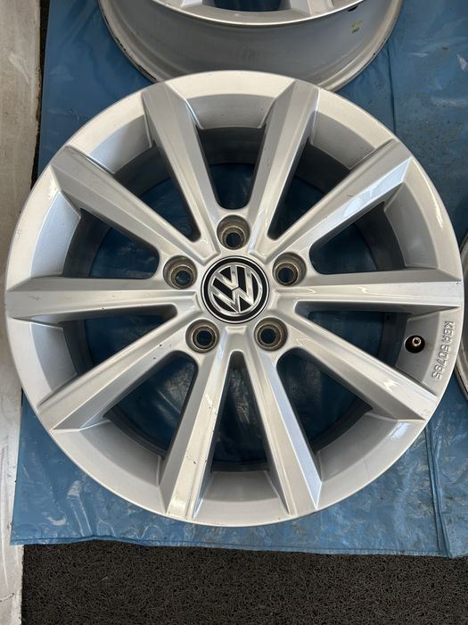 478 Felgi Aluminiowe Volkswagen VW R 16 5x112 Bardzo Ładne