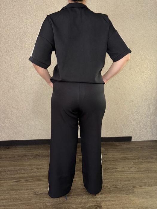 Продам косюм женский