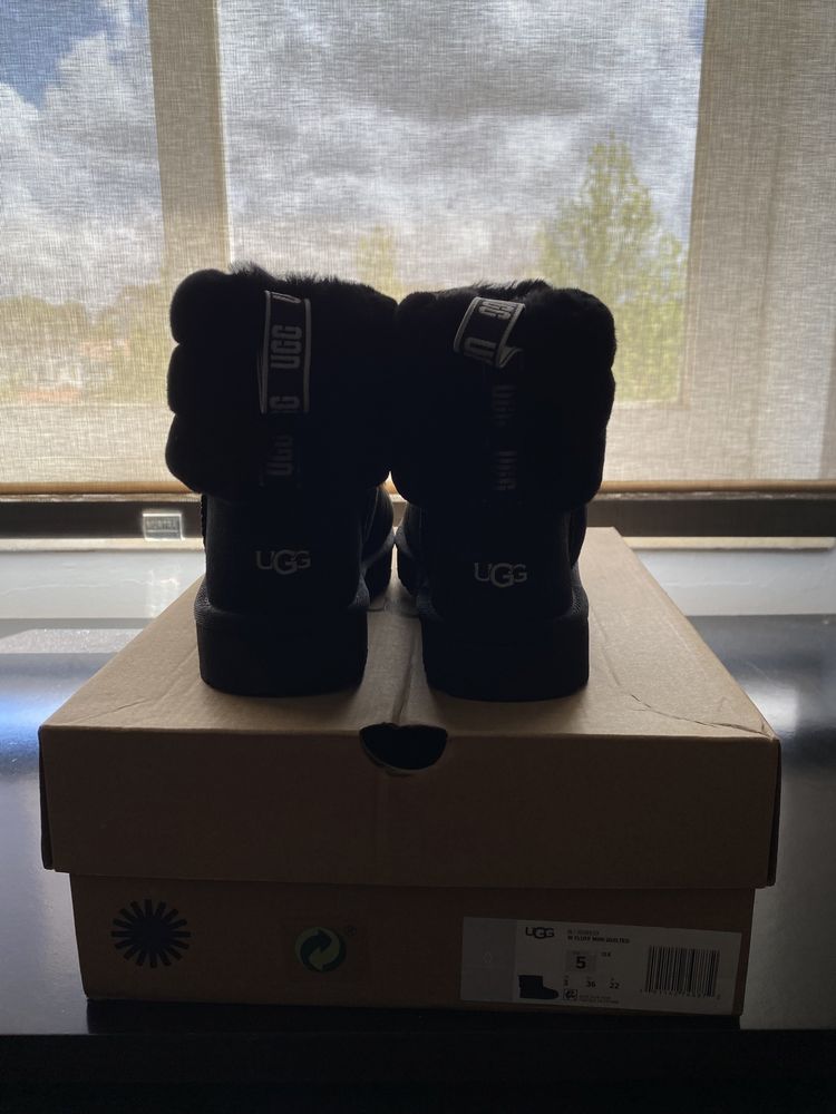 Bota Ugg novas 36