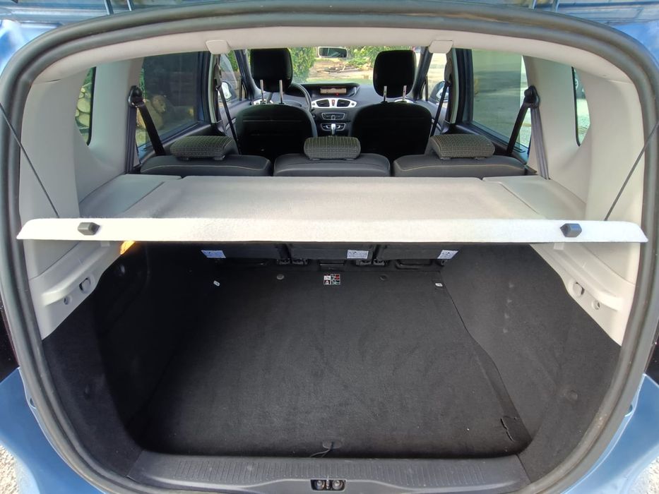 RENAULT SCENIC 2.0B, 2010 rok, zadbany