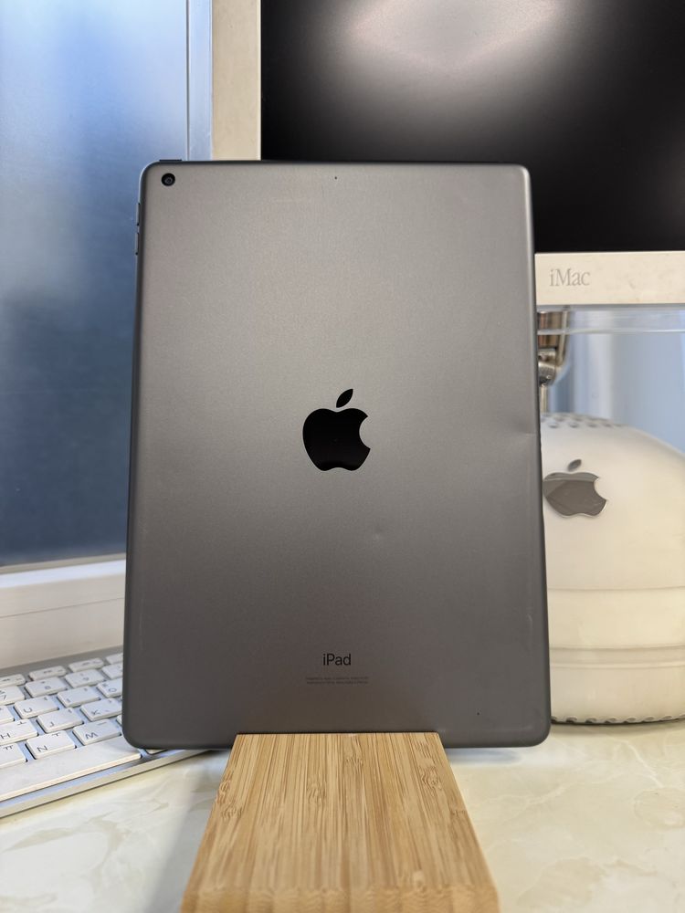 iPad 7 10.2 32Gb Space WiFi Хороший стан, Рідний АКБ 98%, Без ремонтів