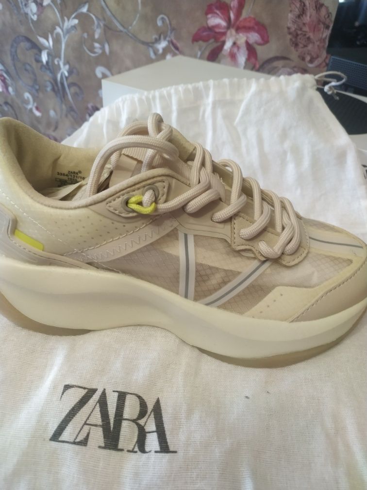 Кросівки Zara 33 розмір