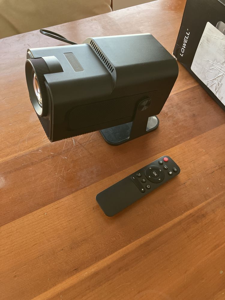 Projector LQWELL