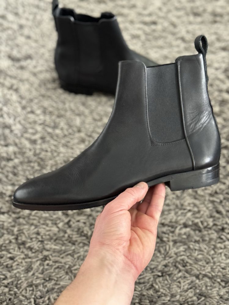 Hugo Boss 50424910 Челсі Cult Cheb  Розмір US 8 ідуть на 43 27.5