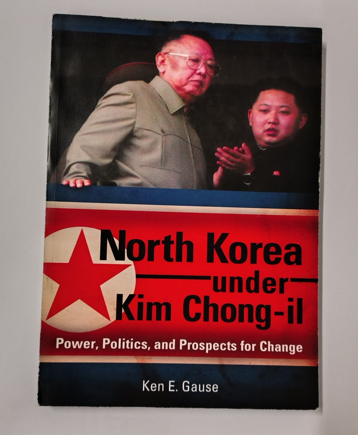 North Korea Under Chong-II, de Ken E. Gause