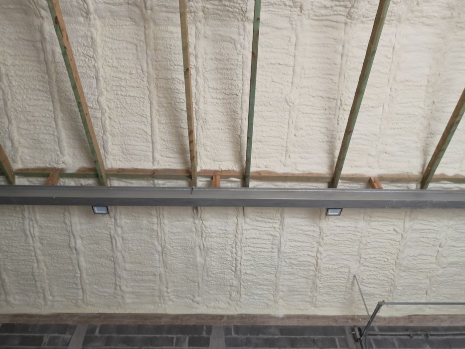 Ocieplanie pianą dachów,poddaszy,celulozą,Konin,Koło, Śle