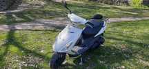 Японський скутер Suzuki Address V 125 S
