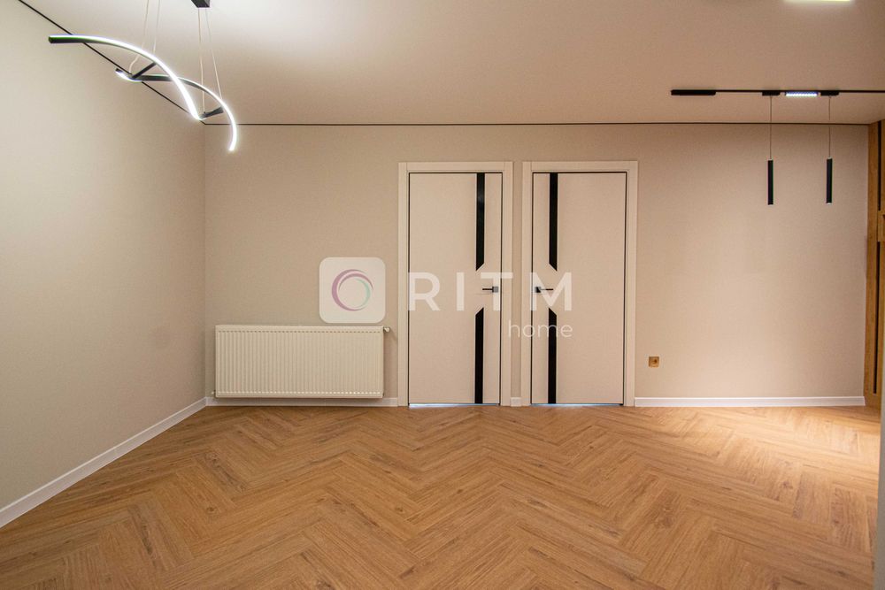 Продається стильна 2-кімнатна квартира з дизайнерським ремонтом