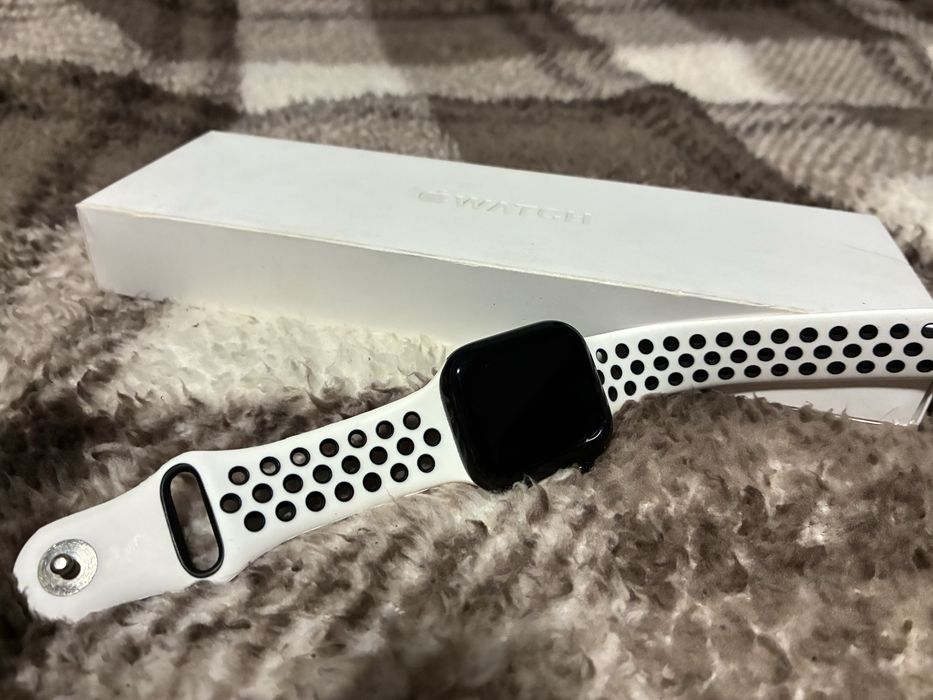 Apple Watch Series 10 42mm – idealny stan, 100% baterii