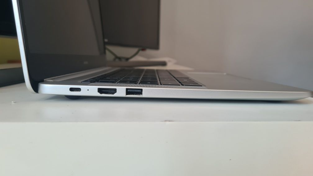 Huawei matebook d14