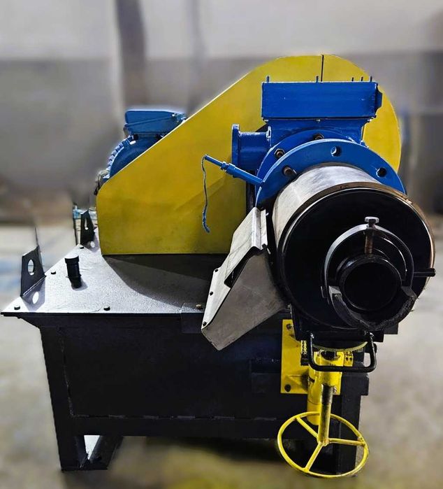 Прес брикетний 700 кг/год, шнековий екструдер для піні-кей