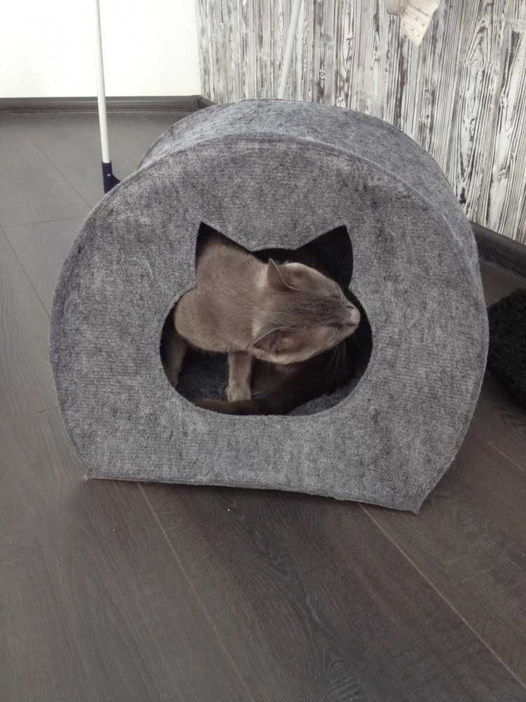 Домик для кота из войлока "Палатка" серый