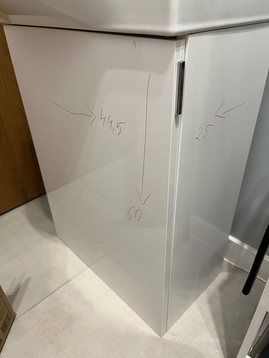 Szafka wisząca biały połysk z umywalką zestaw