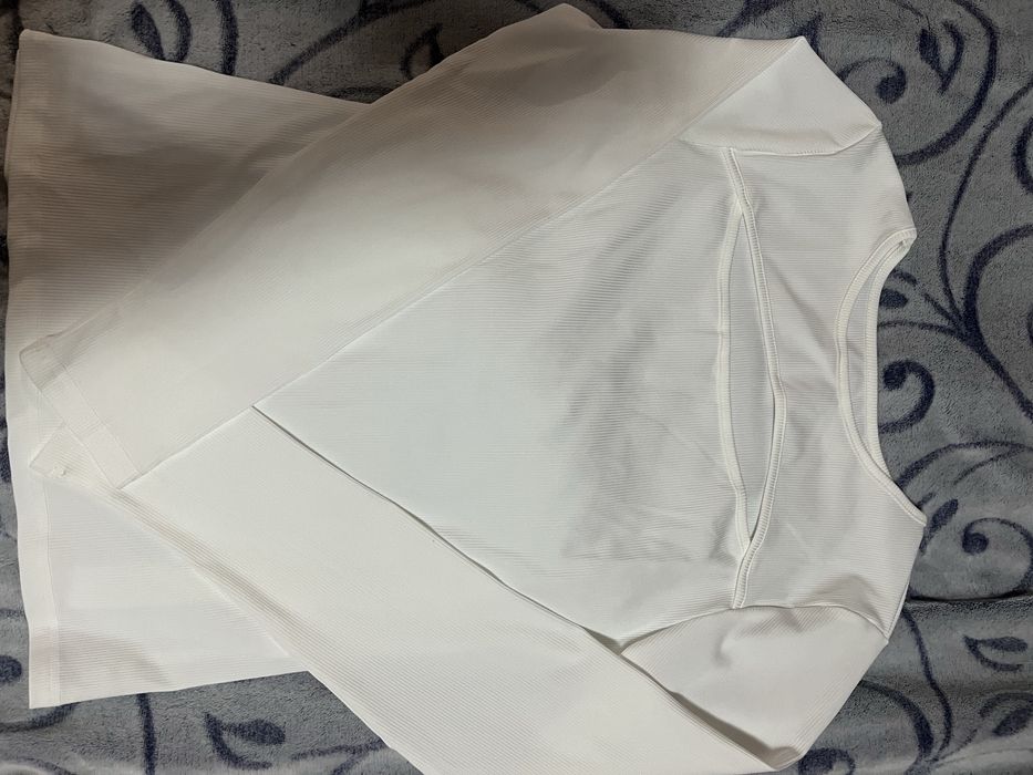 Кофта в рубчик.