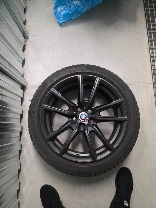 Komplet BMW G20 G21 7,5x18 ET25 5x112 STYLING 780 - Komplet z oponami!