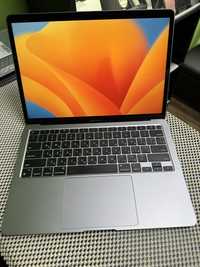 MacBook Air 13  M1 2020 8/256 Идеал! Акб 95%