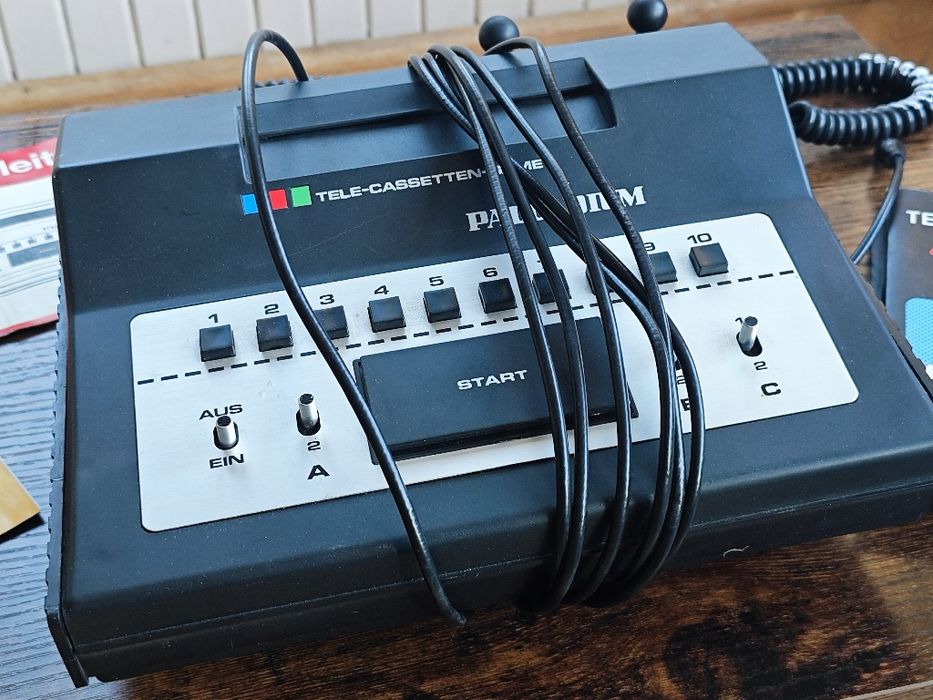 Stara konsola do gier Palladium unikat pudełko papiery lata 70te