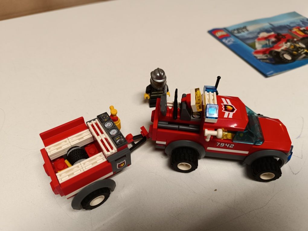 LEGO 7942 - Off Road Fire Rescue