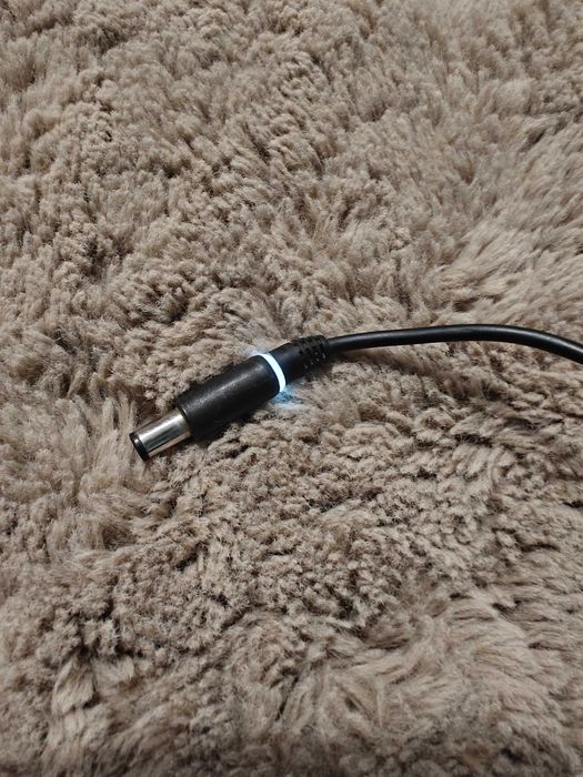 Oryginalna ładowarka do laptopa Dell CN-0G4X7T-LOCOO-95L-7066-A05