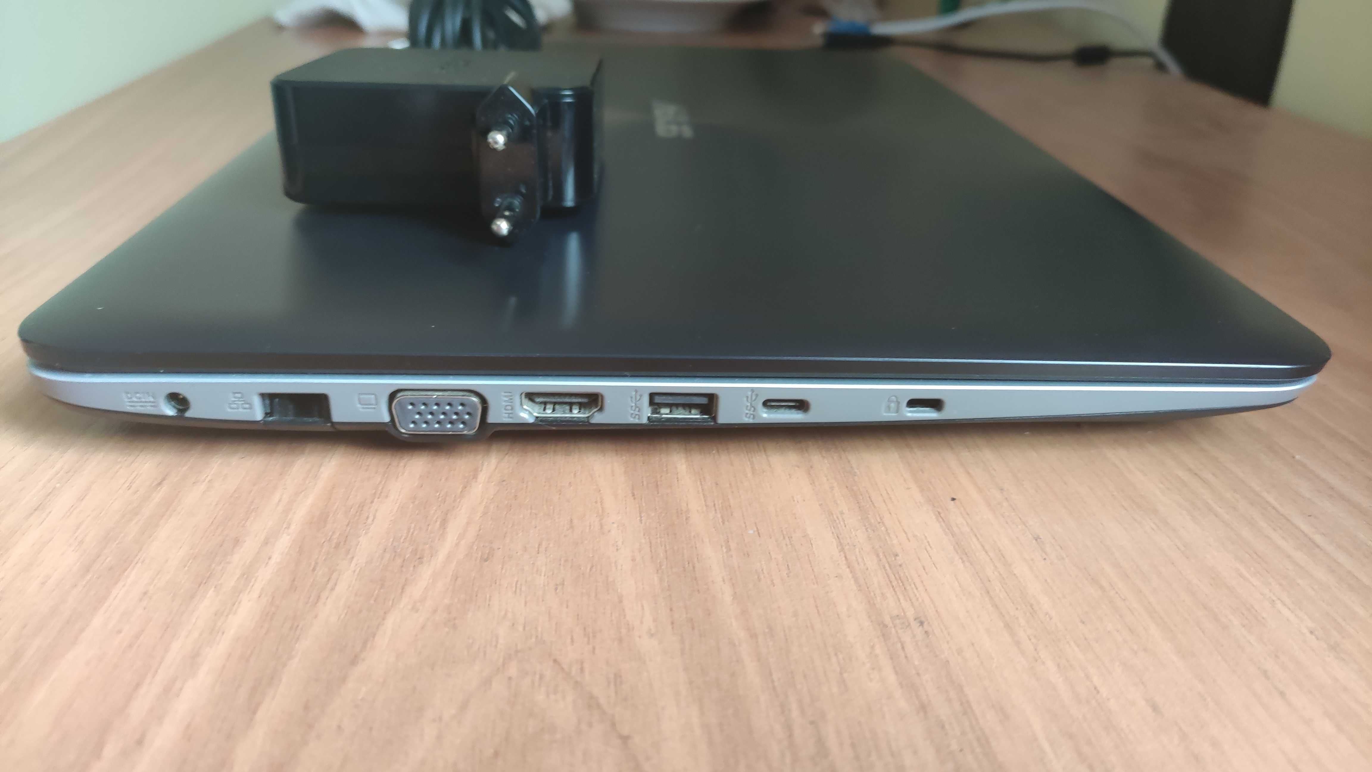 Ноутбук Asus F556U (i5-7200U/geforce 940MX/2x4 gb ram/ ssd 120+hdd 500