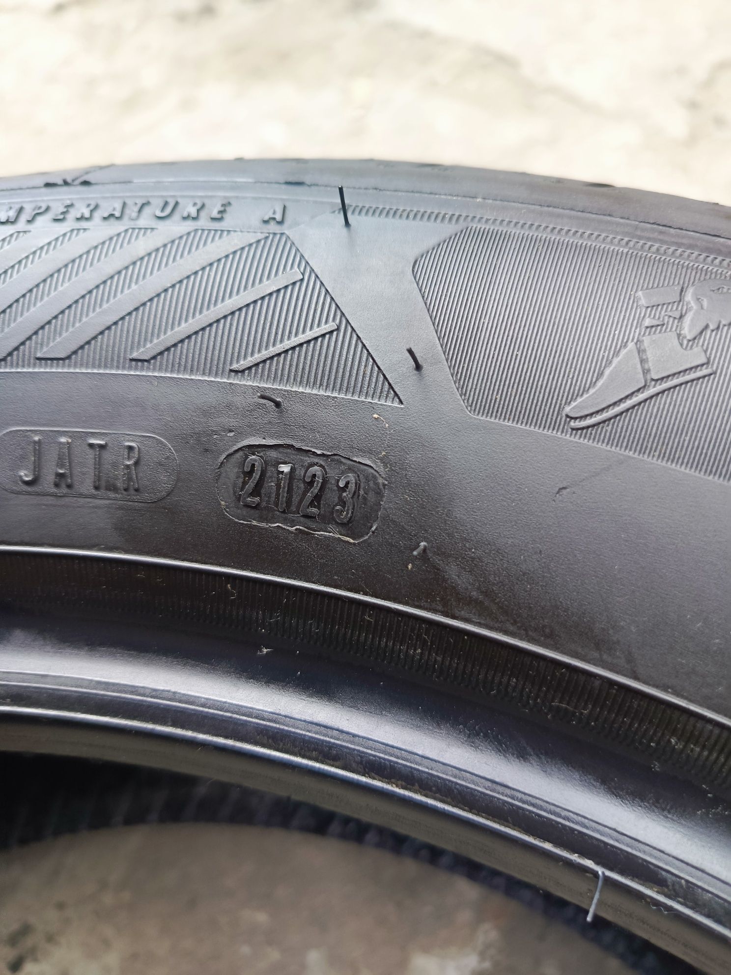 Sprzedam nowe opony Goodyear 215/55 r18