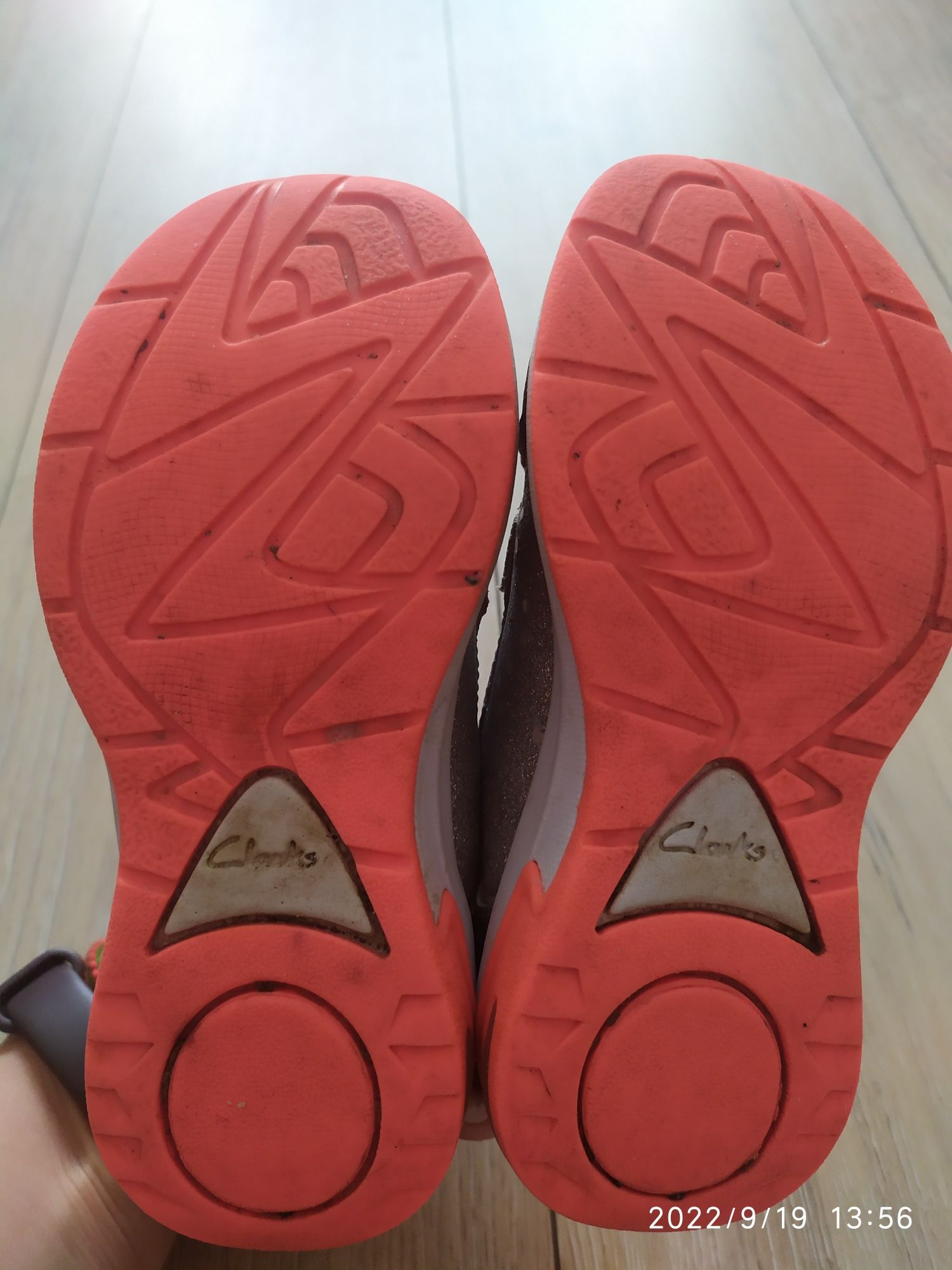 Кроссовки Clarks р24