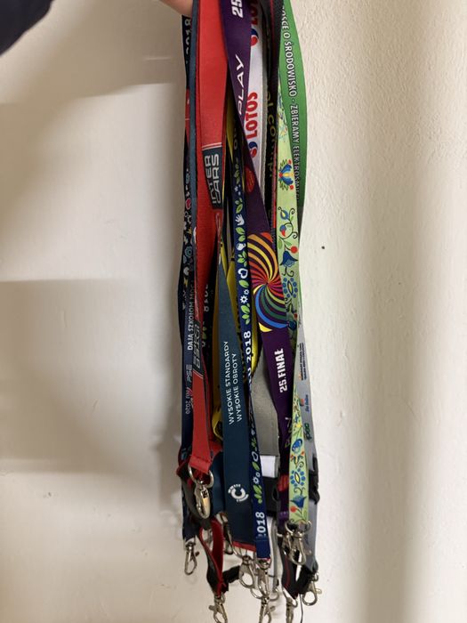 Smyczki na klucze 15 sztuk