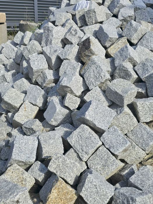Kamień, Kostka granitowa, granit