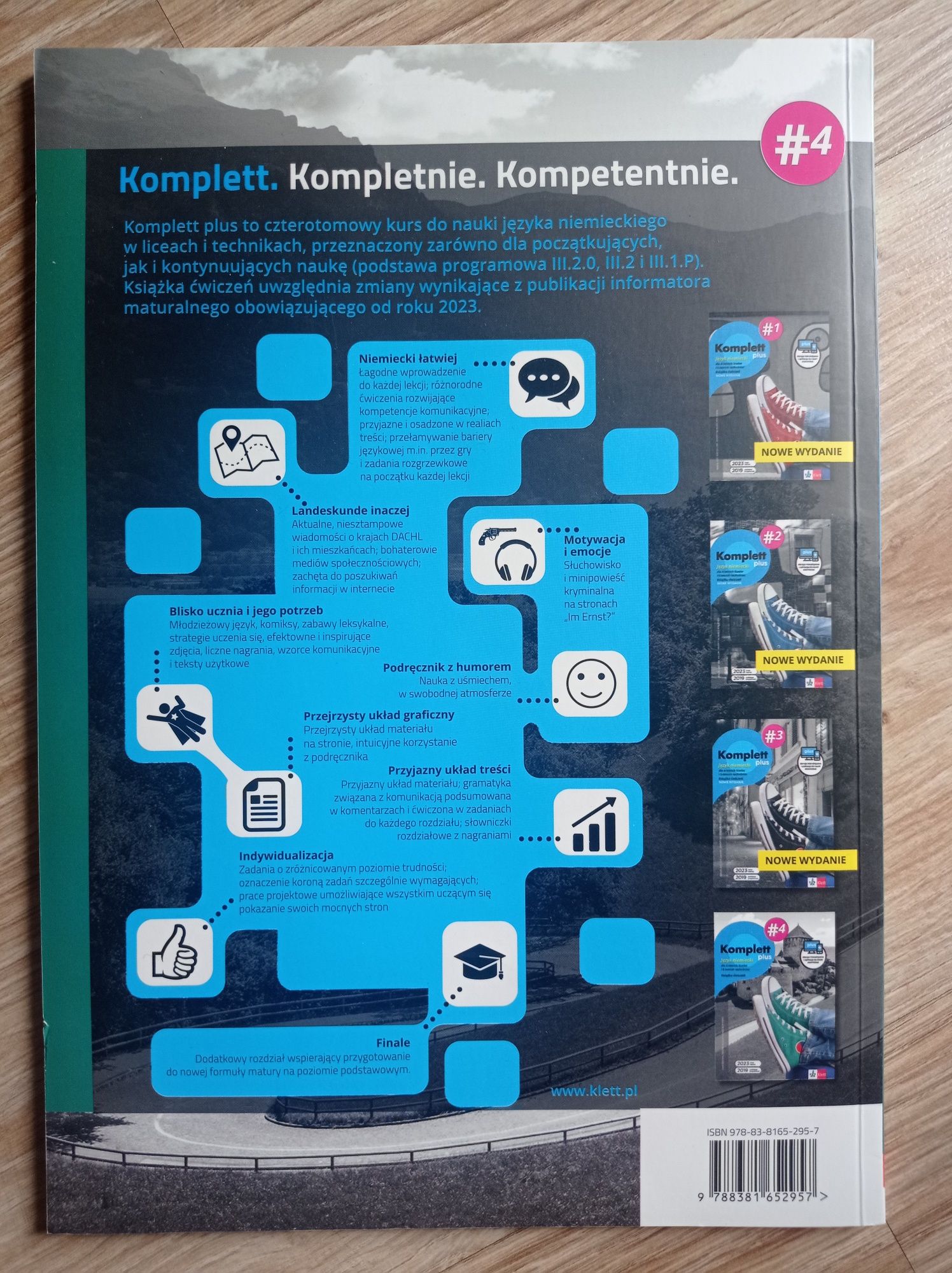 Książka ćwiczeń komplett plus 4