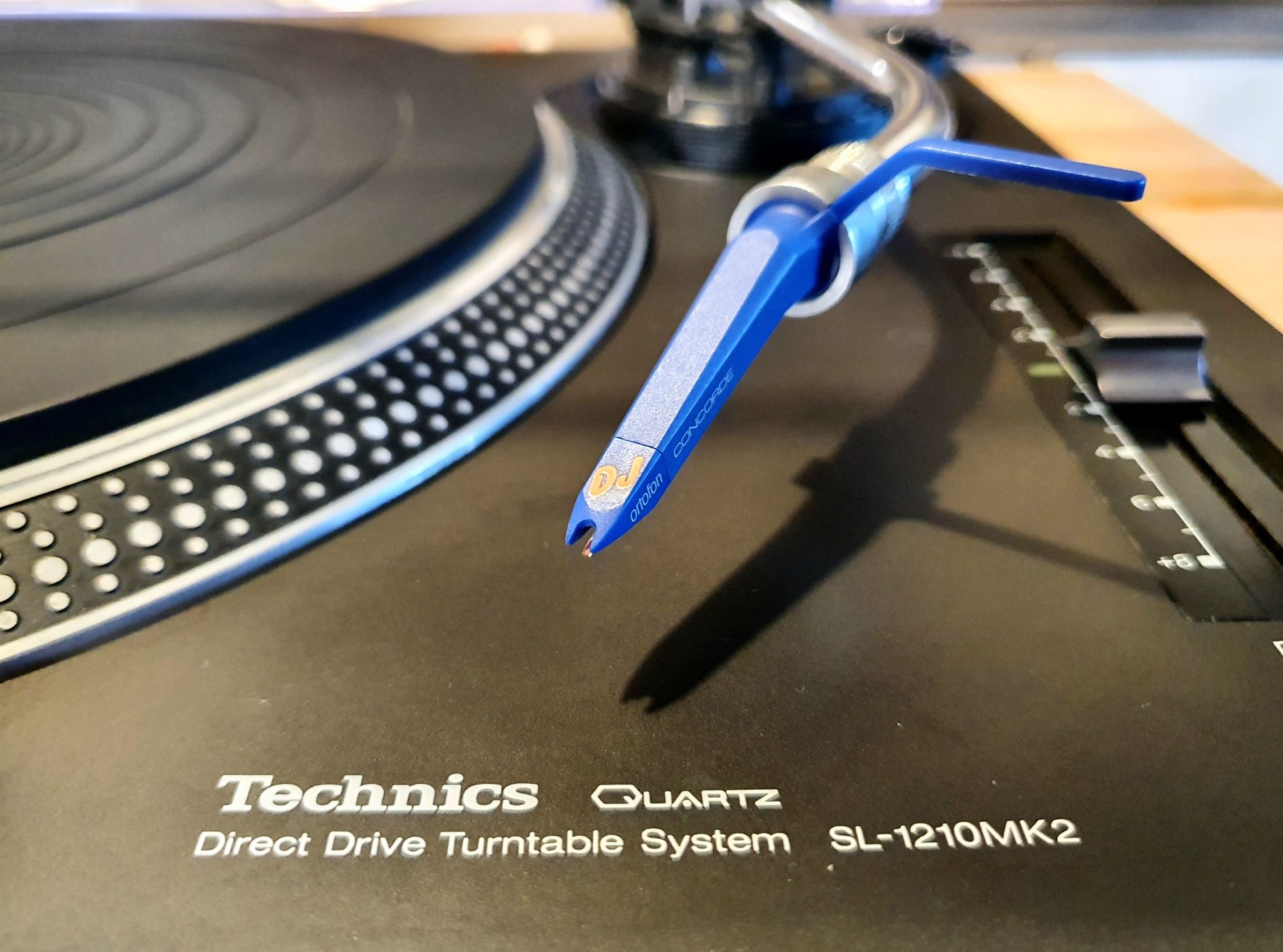 Technics SL 1210 MK2 - Giradiscos lendário