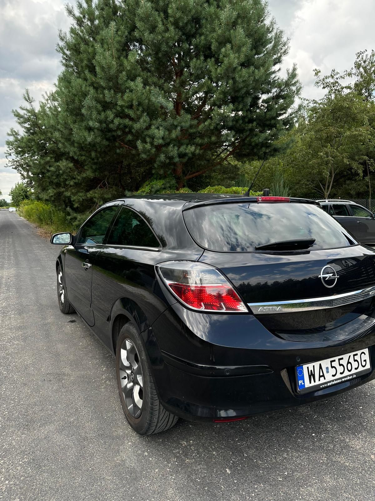 Opel astra GTC 1,6