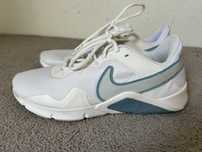 Nike Legend Essential 2 rozm. 40