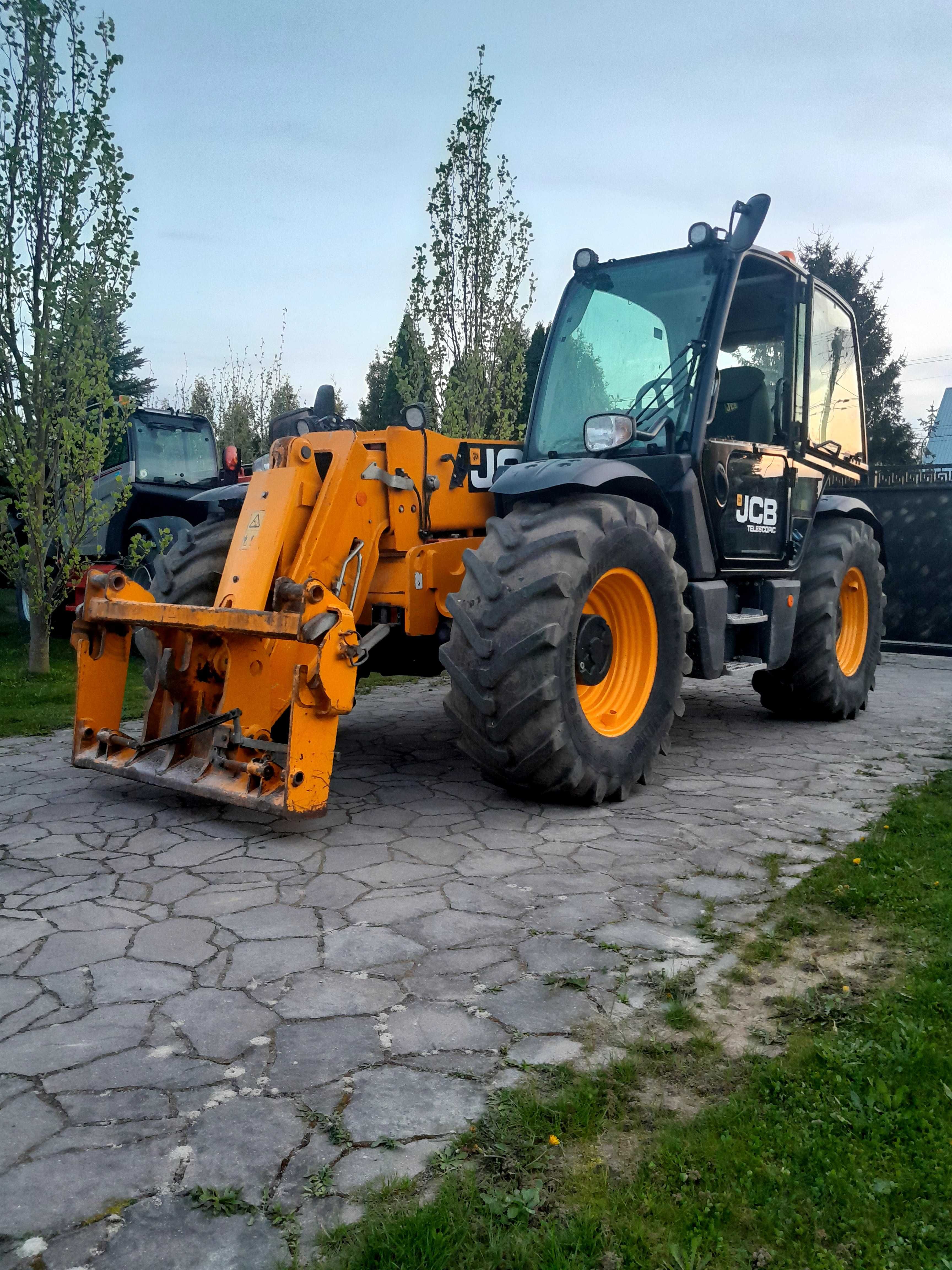 Ładowarka teleskopowa JCB 541-70