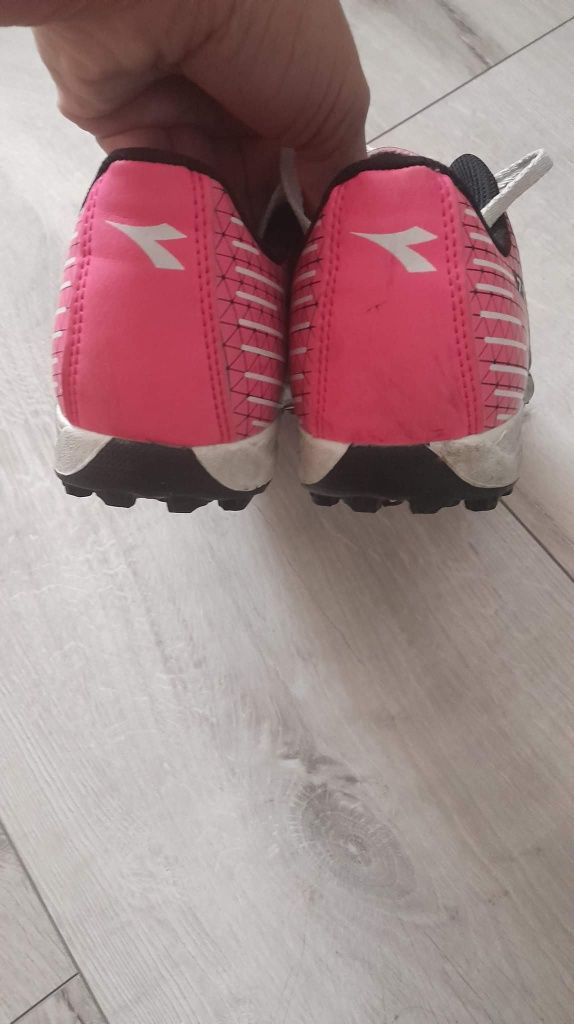 Diadora* Buty piłkarskie damskie nastolatka*37