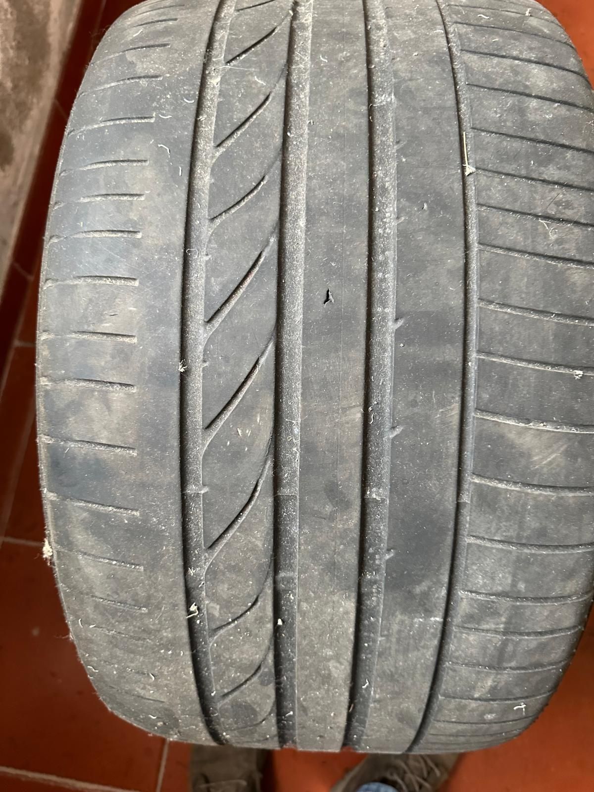 Pneu semi novo  BMW X6
