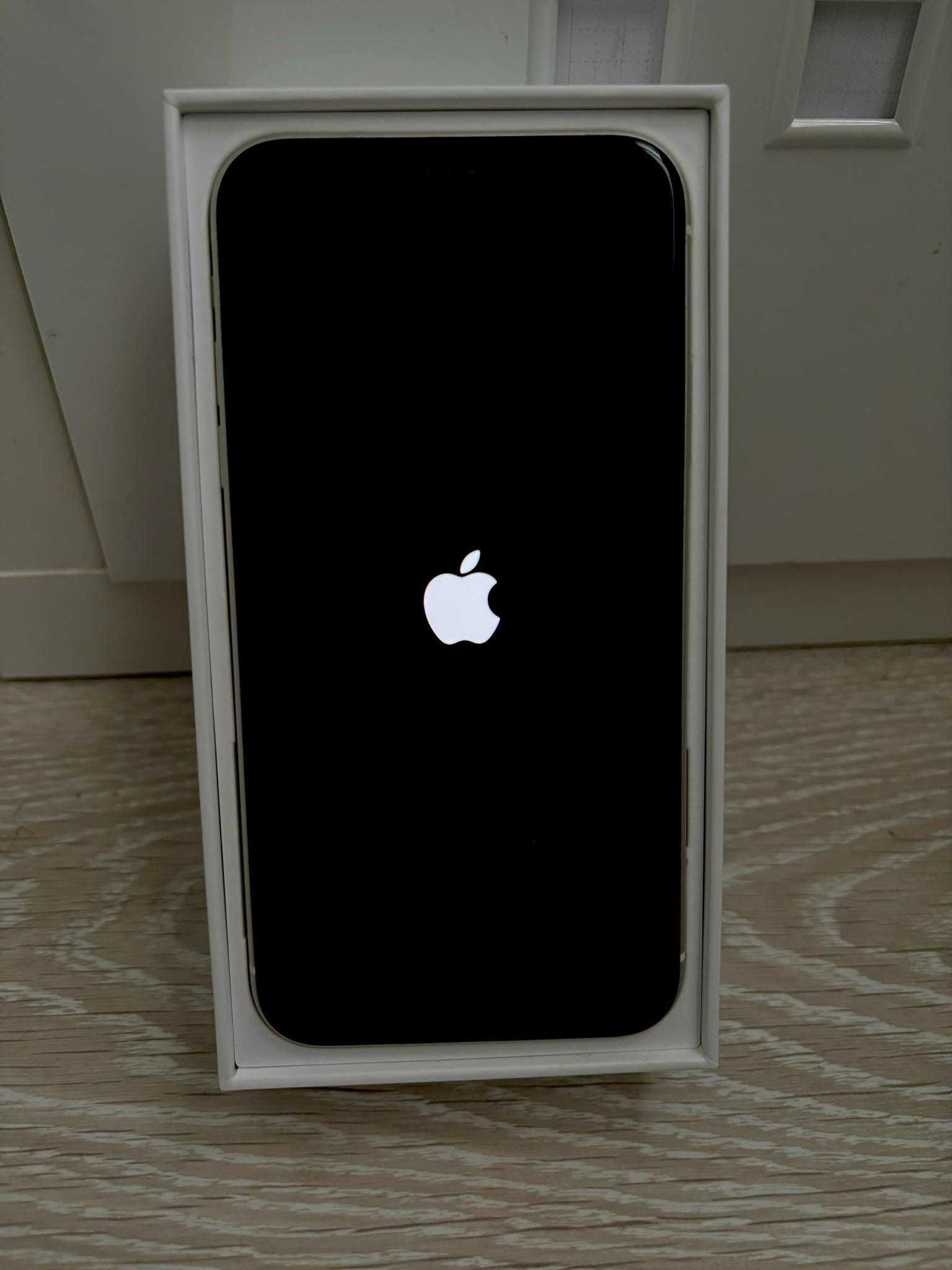 iPhone 11 biały/ 64 GB / używany