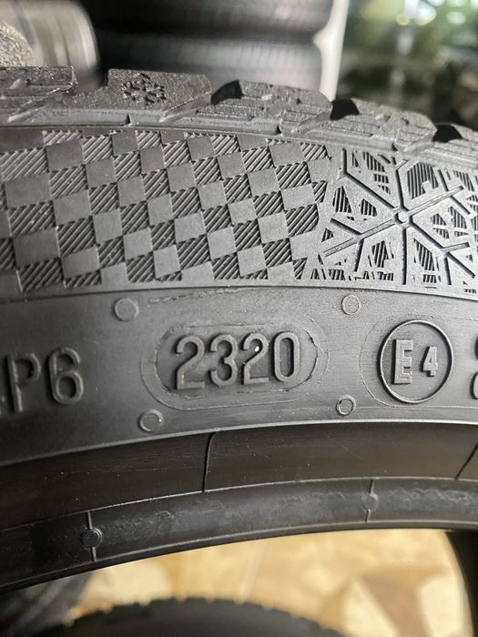 245/40/19 98V XL Continental Winter Contact TS850P