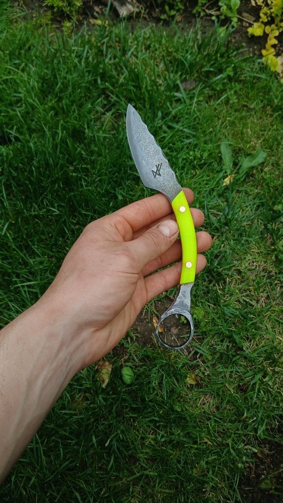 Ręcznie wykuty nóż EDC/ nóż myśliwski/ neonowa rękojeść/ knifemaking