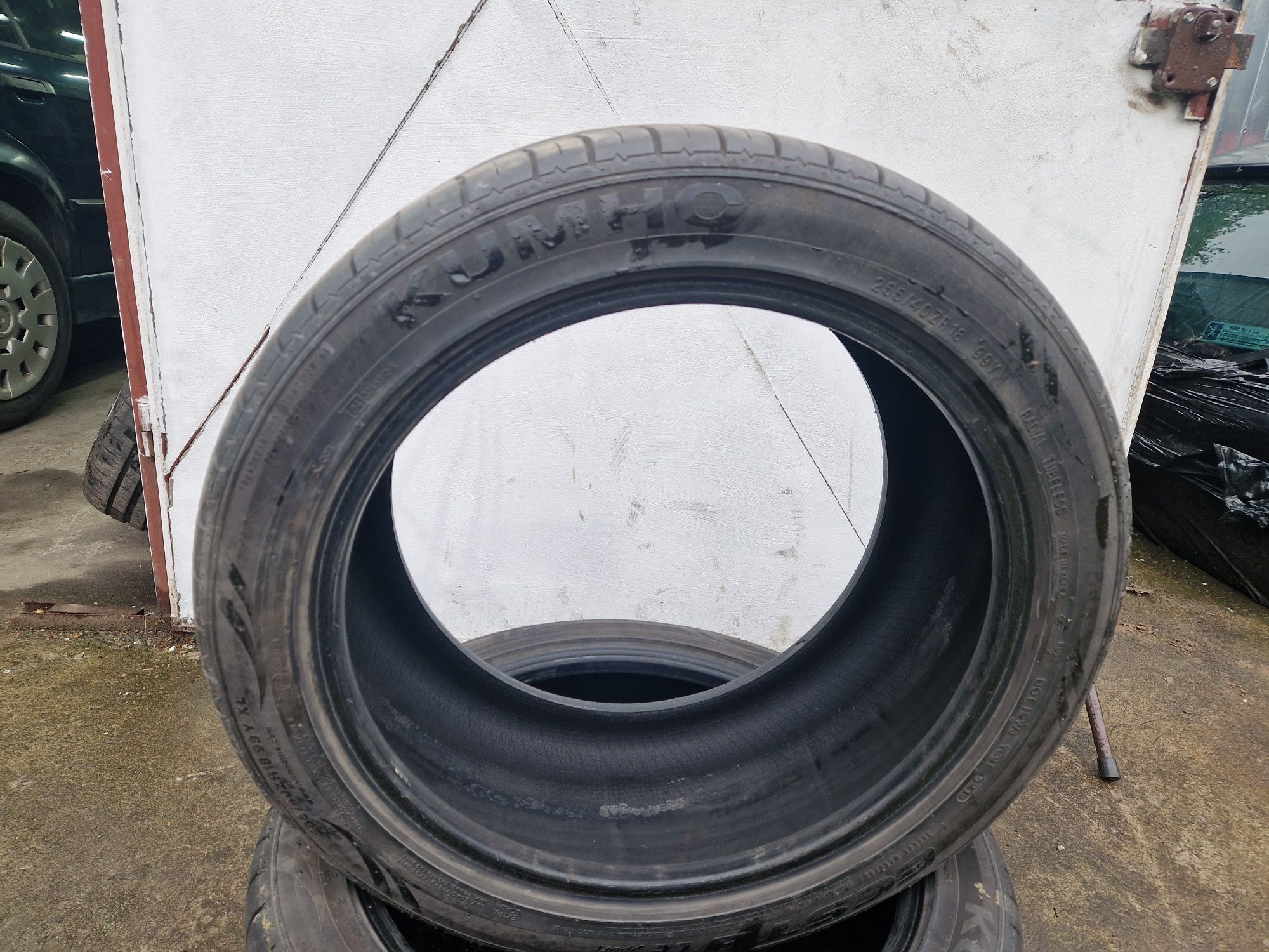 Opony kumho 255/40/18