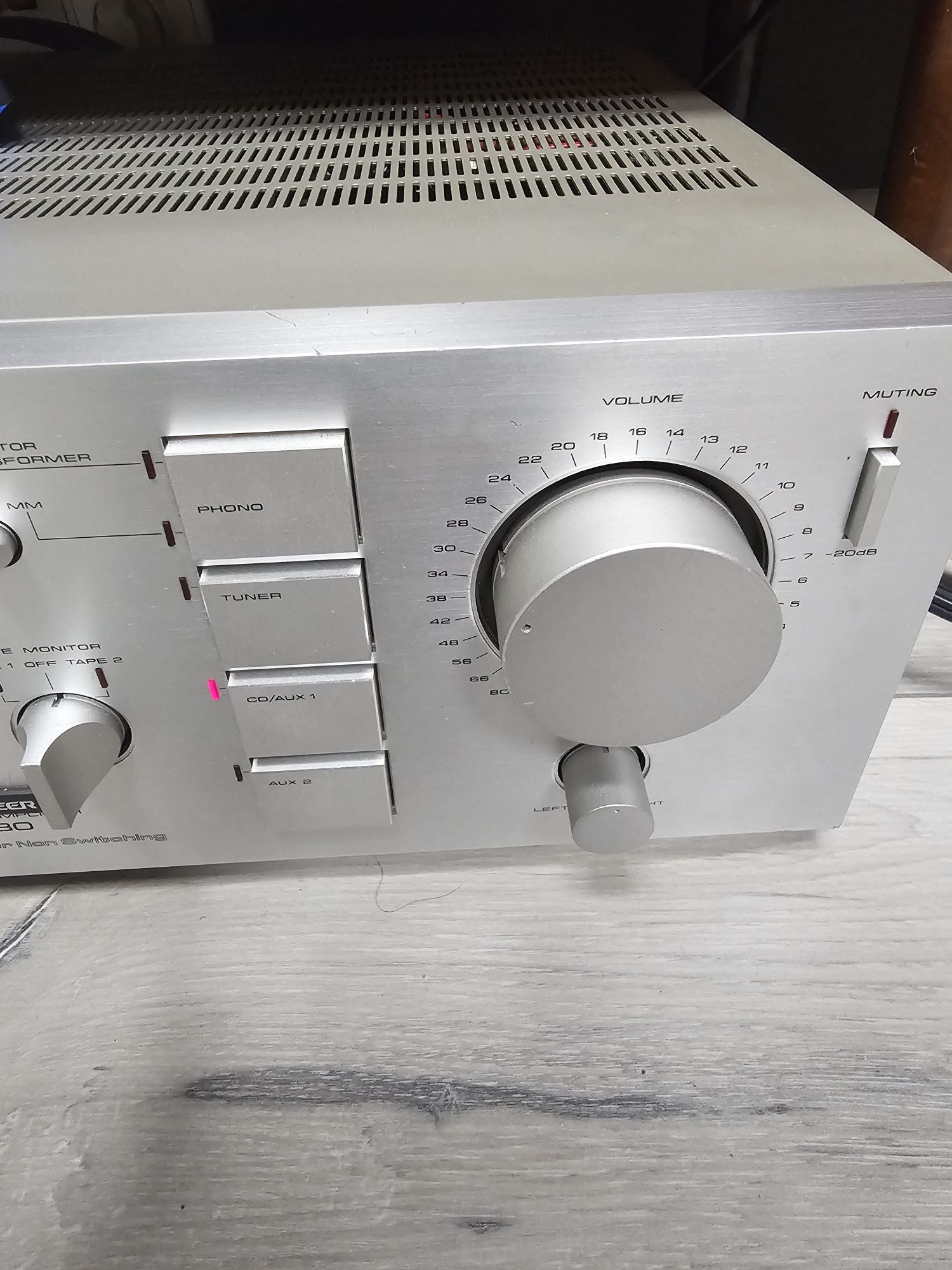Wzmacniacz Pioneer A-80 po recappie (wymianie kondensatorów)