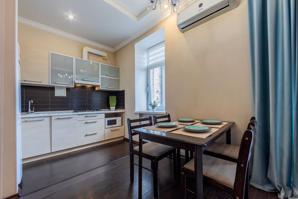 2к квартира в центре возле Майдана, Крещатик 13