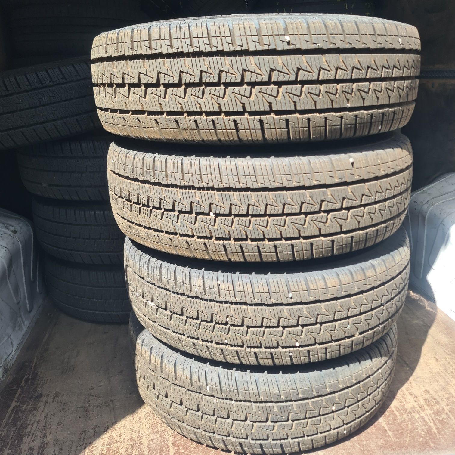 Nowe opony continental 225/75/16c wielosezonowe